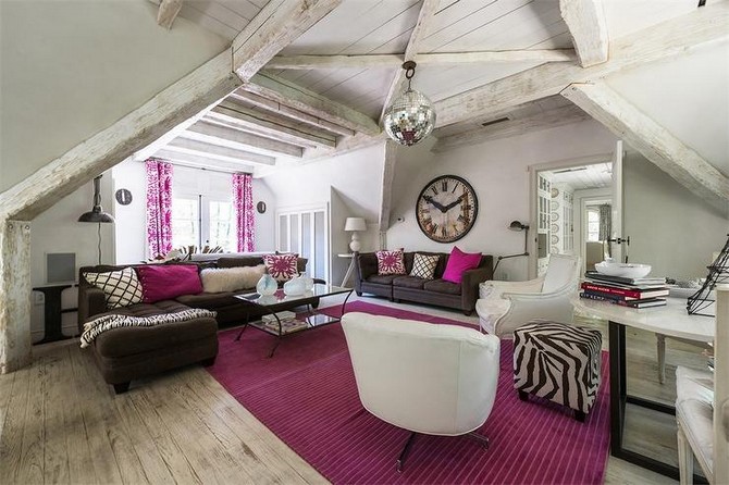 Keep it bold: follow the Summer trends using Pink Rugs!