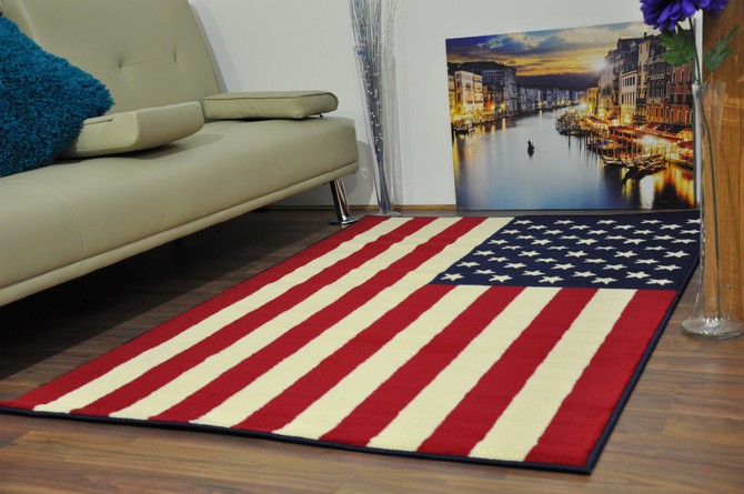 7 Bold Rugs That Honor Fourth Of July