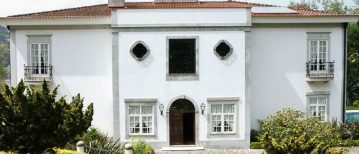 Contemporary rugs & the ultimate design expericence by Covet House