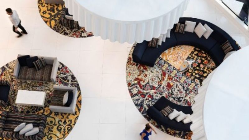 Inspirational Handmade Rugs to Transform your Living Room, Modern living room with round rug