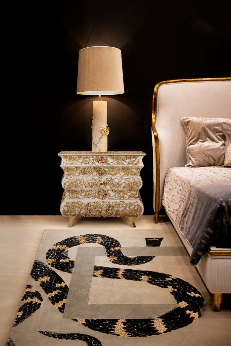 portuguese rugs are the best to decorate a bedroom with neutral colors and golden tones.